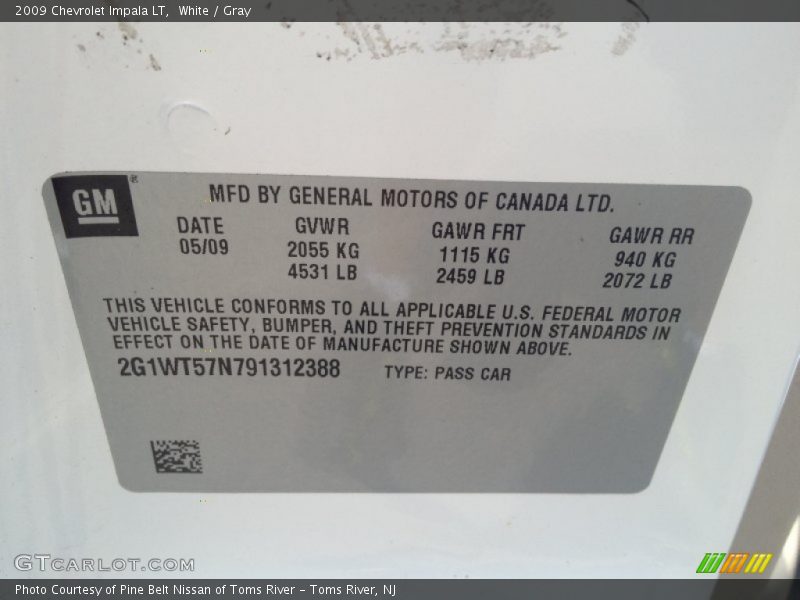 White / Gray 2009 Chevrolet Impala LT