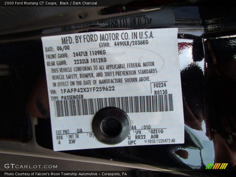 Black / Dark Charcoal 2000 Ford Mustang GT Coupe