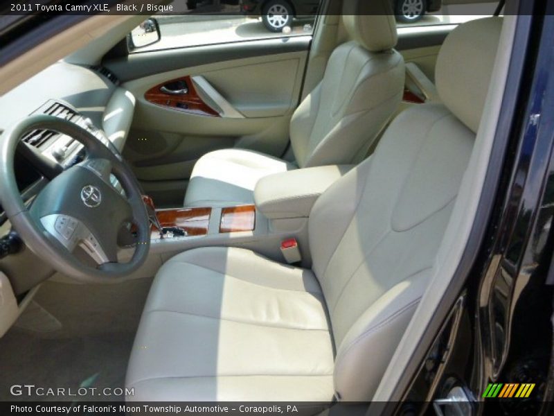 Black / Bisque 2011 Toyota Camry XLE