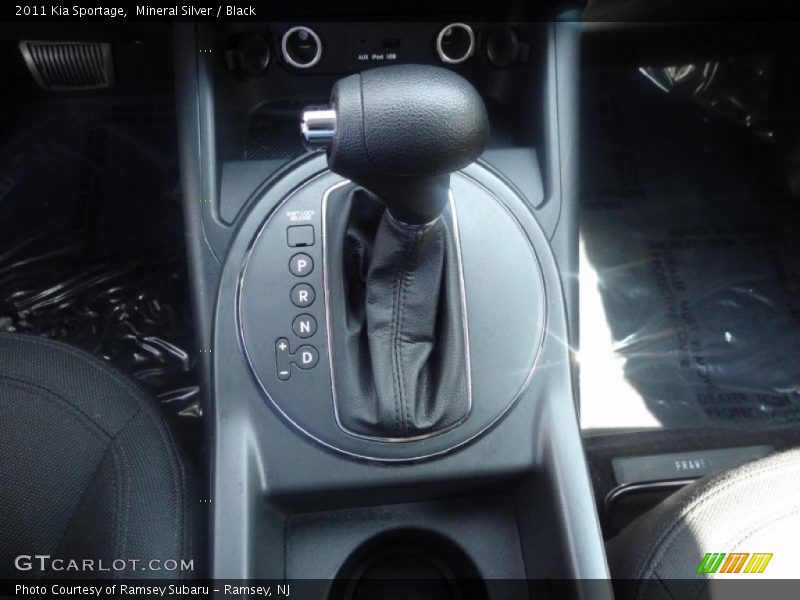 Mineral Silver / Black 2011 Kia Sportage
