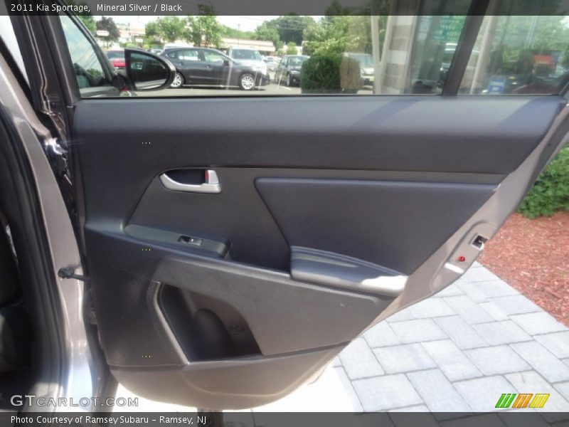 Mineral Silver / Black 2011 Kia Sportage
