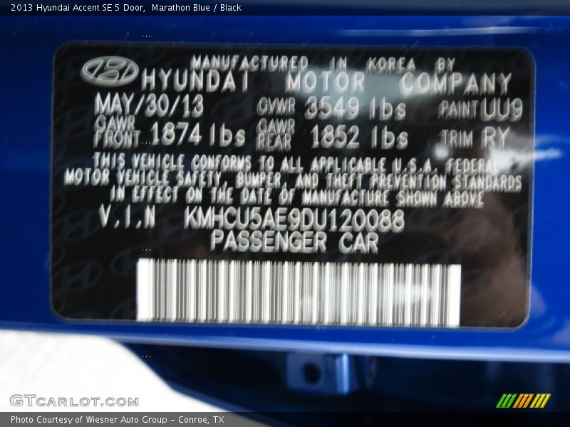 Marathon Blue / Black 2013 Hyundai Accent SE 5 Door