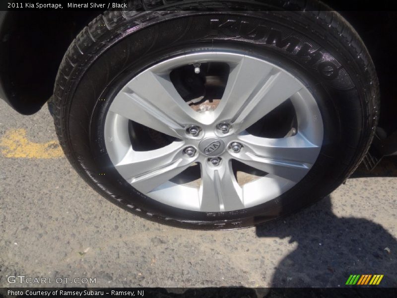 Mineral Silver / Black 2011 Kia Sportage