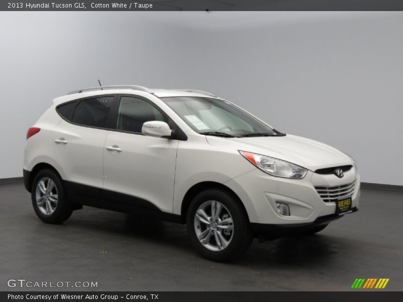 Cotton White / Taupe 2013 Hyundai Tucson GLS