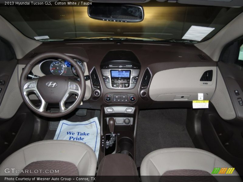 Cotton White / Taupe 2013 Hyundai Tucson GLS