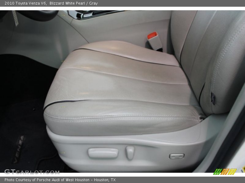 Blizzard White Pearl / Gray 2010 Toyota Venza V6