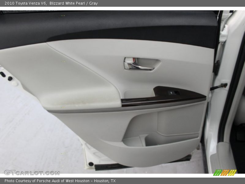Blizzard White Pearl / Gray 2010 Toyota Venza V6