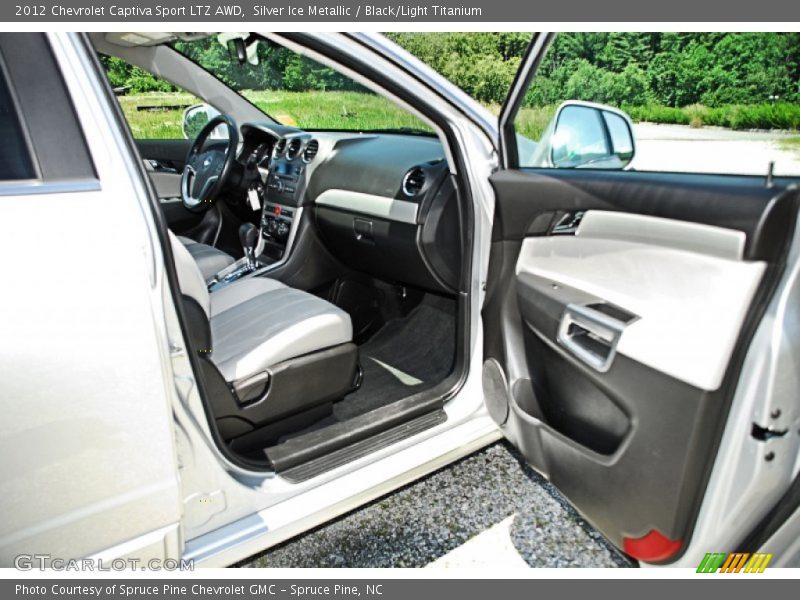 Silver Ice Metallic / Black/Light Titanium 2012 Chevrolet Captiva Sport LTZ AWD