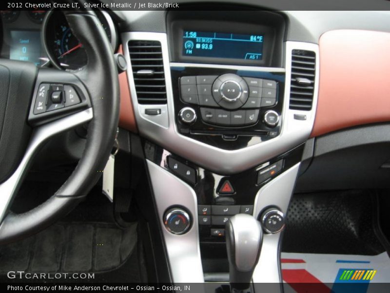 Controls of 2012 Cruze LT