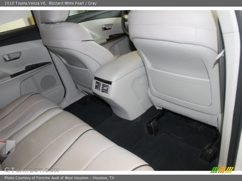 Blizzard White Pearl / Gray 2010 Toyota Venza V6