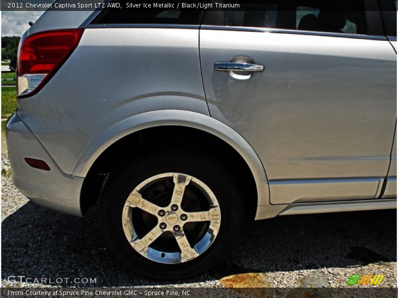 Silver Ice Metallic / Black/Light Titanium 2012 Chevrolet Captiva Sport LTZ AWD