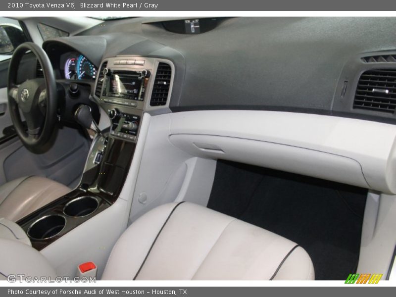 Blizzard White Pearl / Gray 2010 Toyota Venza V6