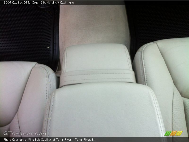 Green Silk Metallic / Cashmere 2006 Cadillac DTS