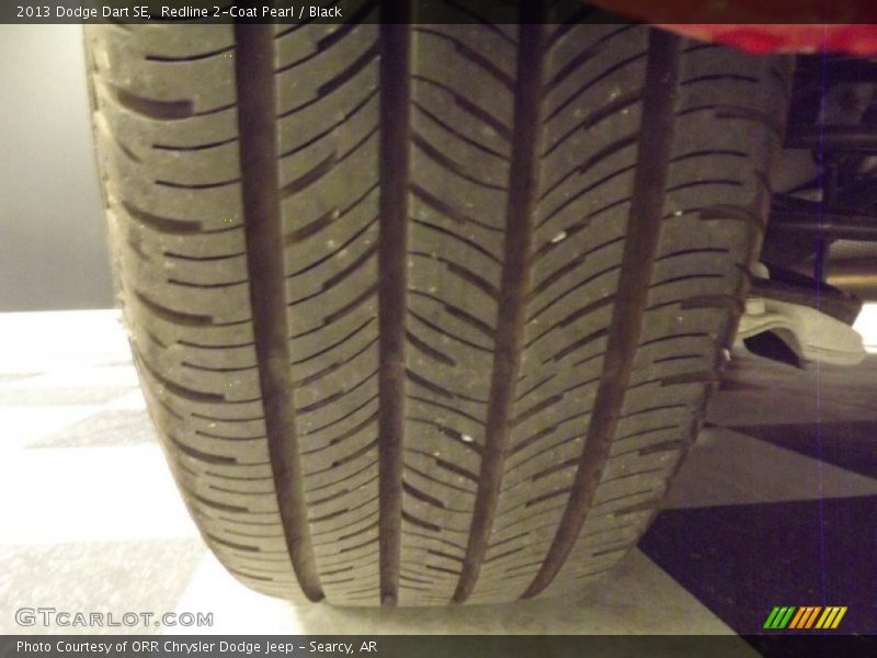 Redline 2-Coat Pearl / Black 2013 Dodge Dart SE