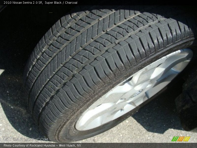 Super Black / Charcoal 2010 Nissan Sentra 2.0 SR