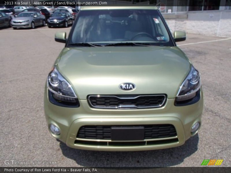 Alien Green / Sand/Black Houndstooth Cloth 2013 Kia Soul !