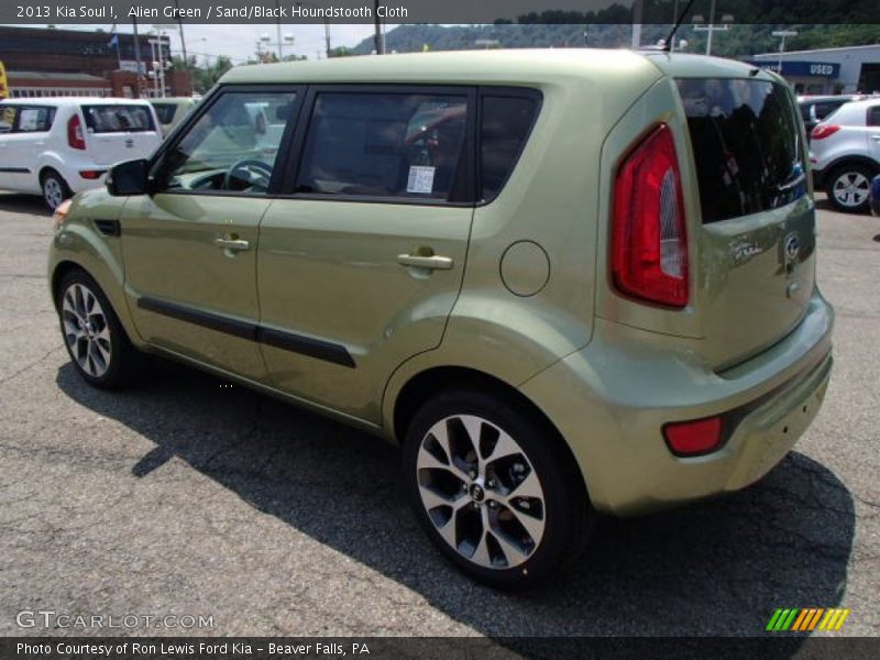 Alien Green / Sand/Black Houndstooth Cloth 2013 Kia Soul !