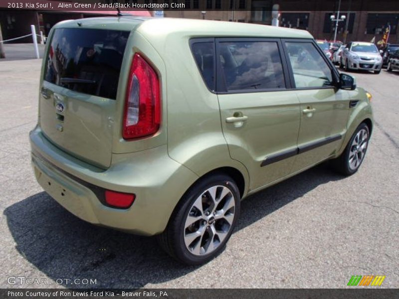 Alien Green / Sand/Black Houndstooth Cloth 2013 Kia Soul !