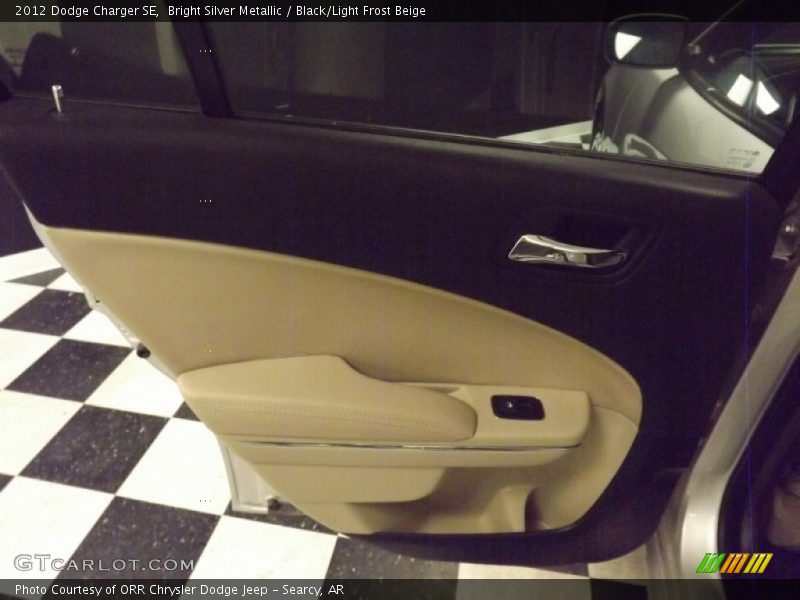 Bright Silver Metallic / Black/Light Frost Beige 2012 Dodge Charger SE