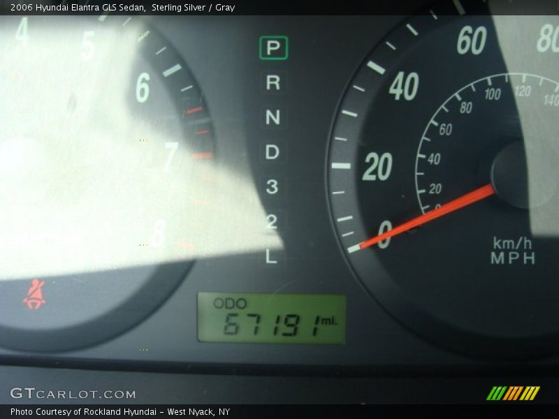 Sterling Silver / Gray 2006 Hyundai Elantra GLS Sedan