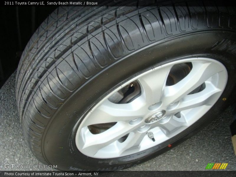 Sandy Beach Metallic / Bisque 2011 Toyota Camry LE