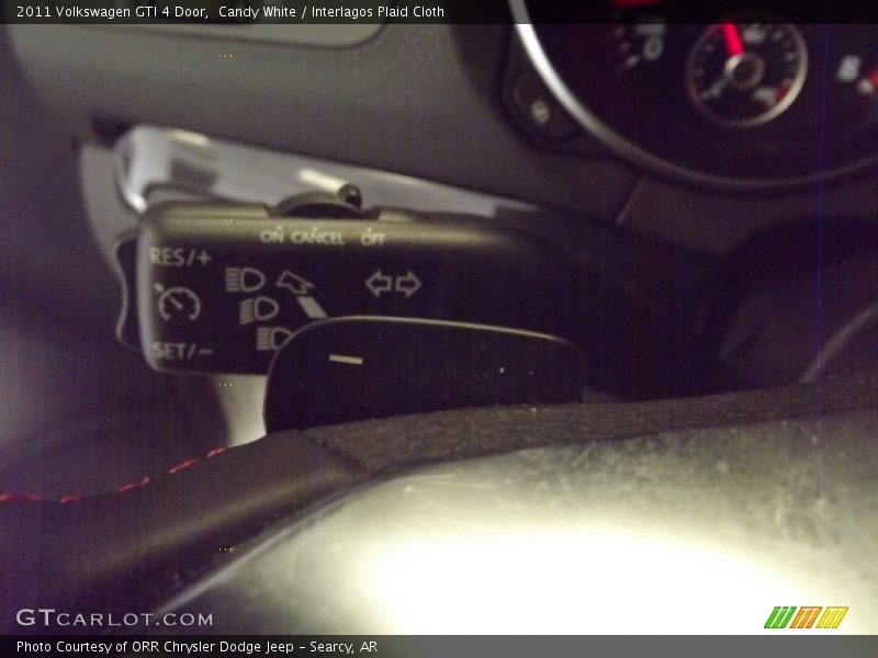 Candy White / Interlagos Plaid Cloth 2011 Volkswagen GTI 4 Door