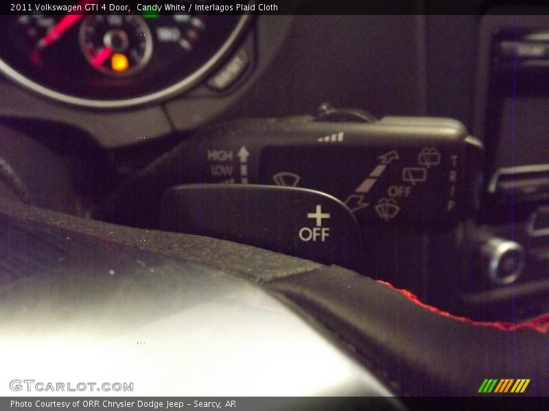 Candy White / Interlagos Plaid Cloth 2011 Volkswagen GTI 4 Door