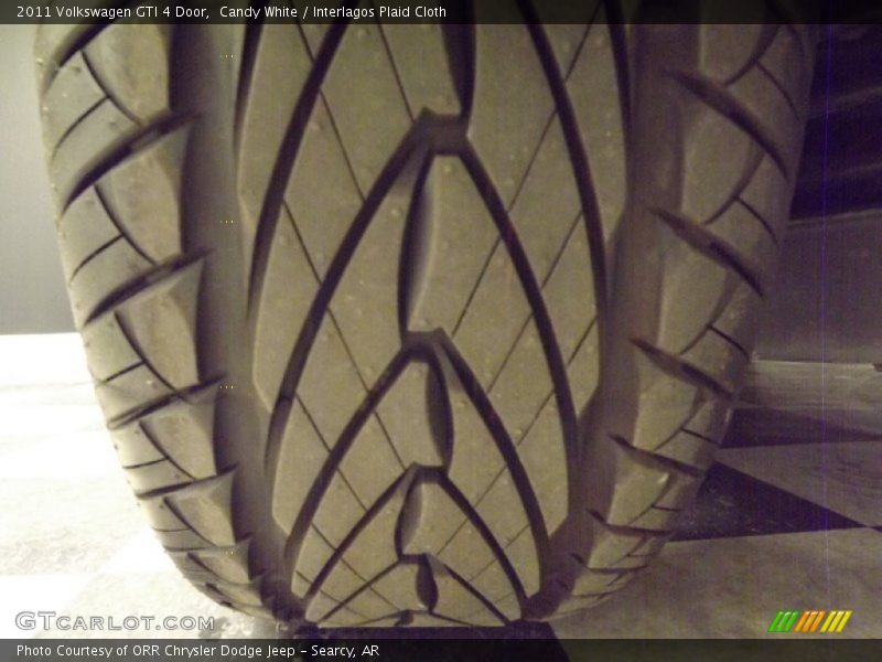 Candy White / Interlagos Plaid Cloth 2011 Volkswagen GTI 4 Door