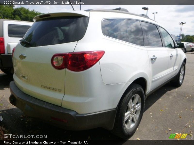 Summit White / Ebony 2009 Chevrolet Traverse LT AWD