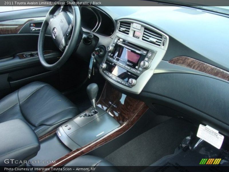 Classic Silver Metallic / Black 2011 Toyota Avalon Limited