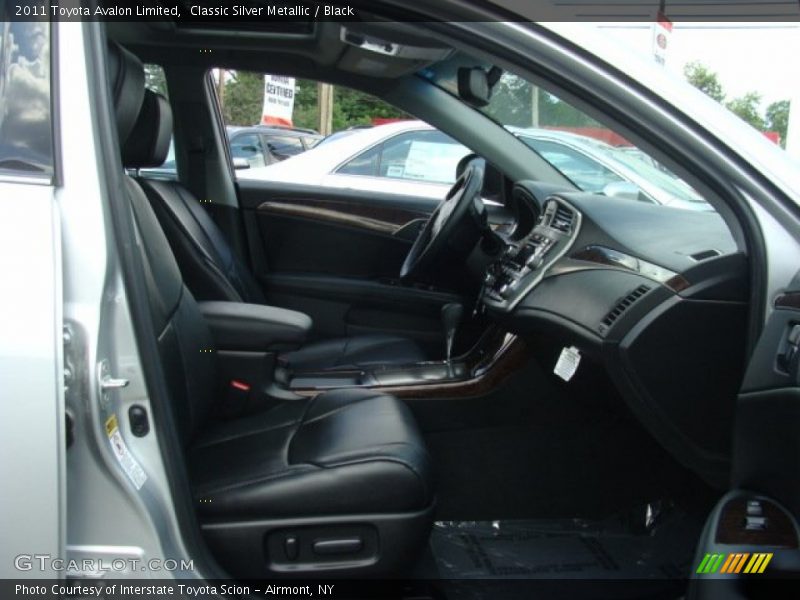 Classic Silver Metallic / Black 2011 Toyota Avalon Limited