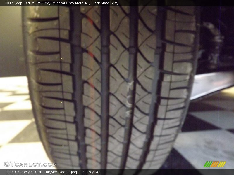 Mineral Gray Metallic / Dark Slate Gray 2014 Jeep Patriot Latitude