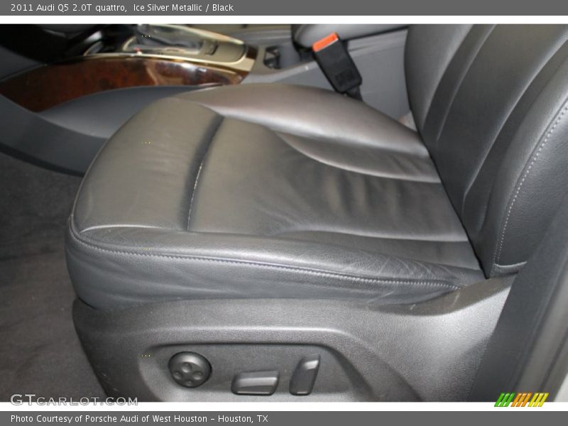 Ice Silver Metallic / Black 2011 Audi Q5 2.0T quattro