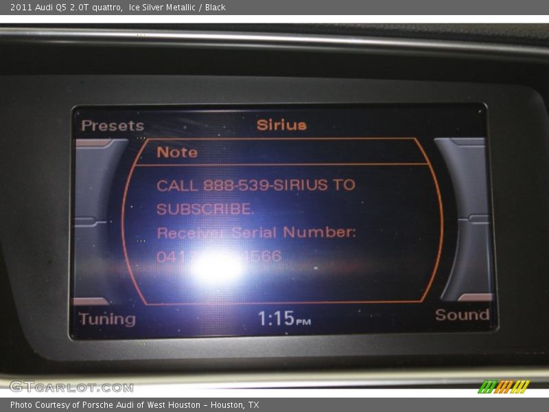 Ice Silver Metallic / Black 2011 Audi Q5 2.0T quattro
