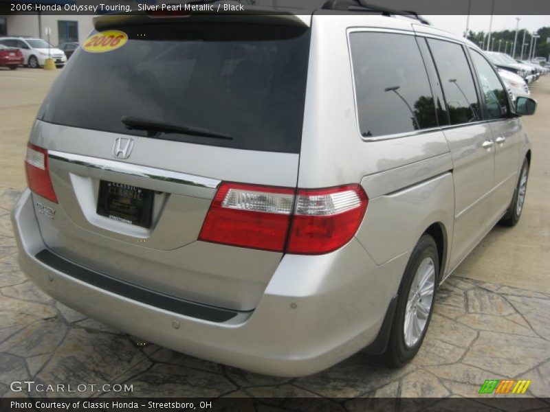 Silver Pearl Metallic / Black 2006 Honda Odyssey Touring