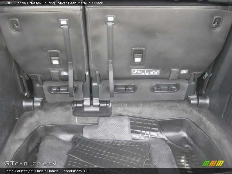 Silver Pearl Metallic / Black 2006 Honda Odyssey Touring