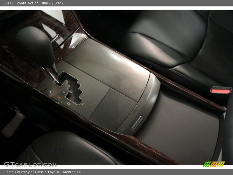 Black / Black 2012 Toyota Avalon