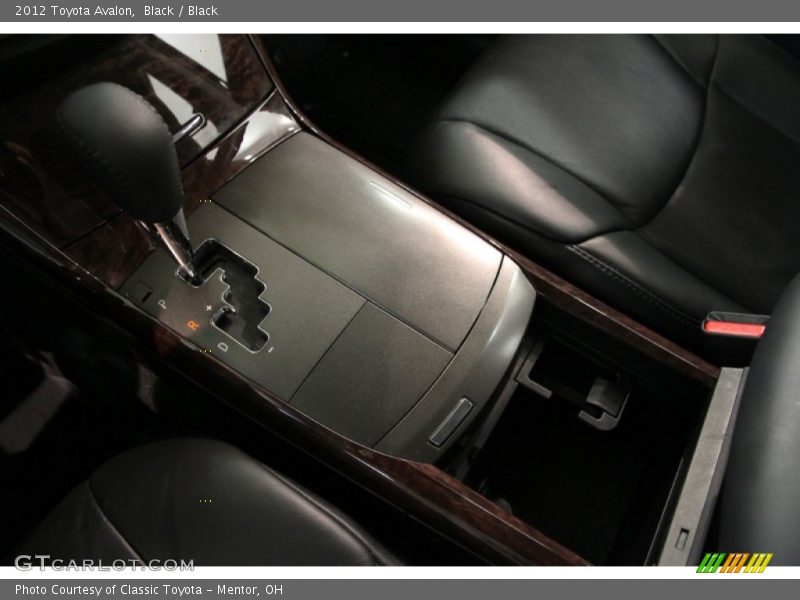 Black / Black 2012 Toyota Avalon