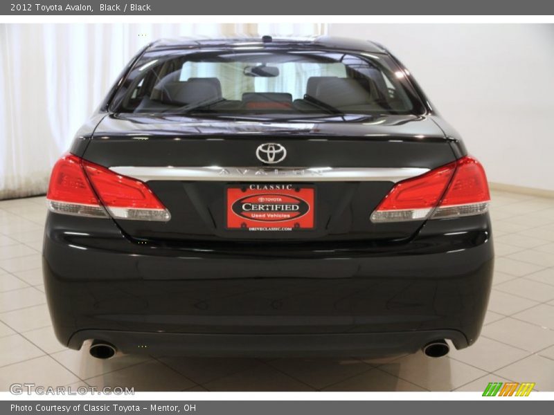 Black / Black 2012 Toyota Avalon
