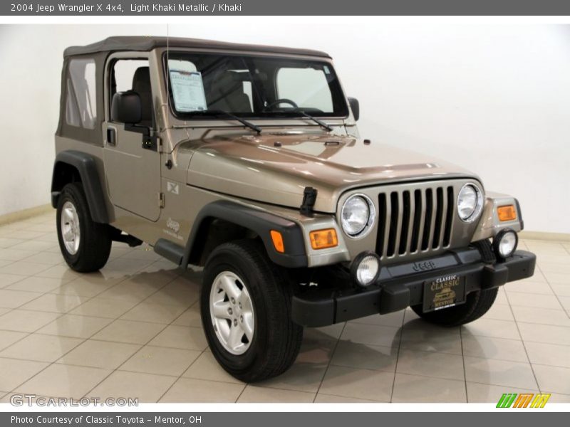 Light Khaki Metallic / Khaki 2004 Jeep Wrangler X 4x4