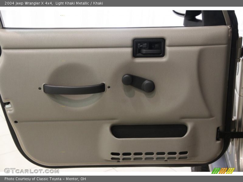 Light Khaki Metallic / Khaki 2004 Jeep Wrangler X 4x4
