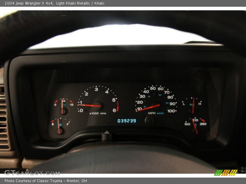 Light Khaki Metallic / Khaki 2004 Jeep Wrangler X 4x4