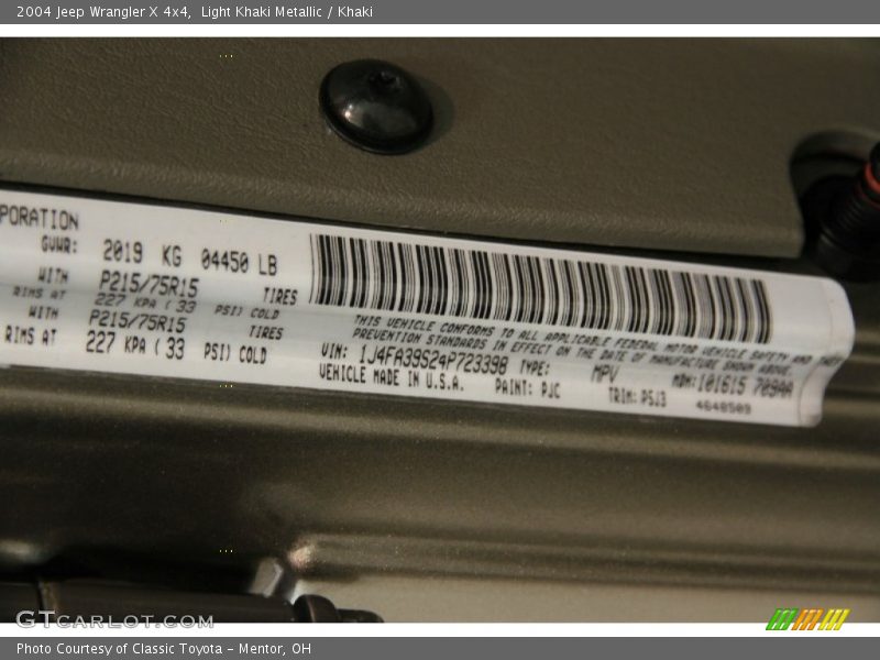 Light Khaki Metallic / Khaki 2004 Jeep Wrangler X 4x4