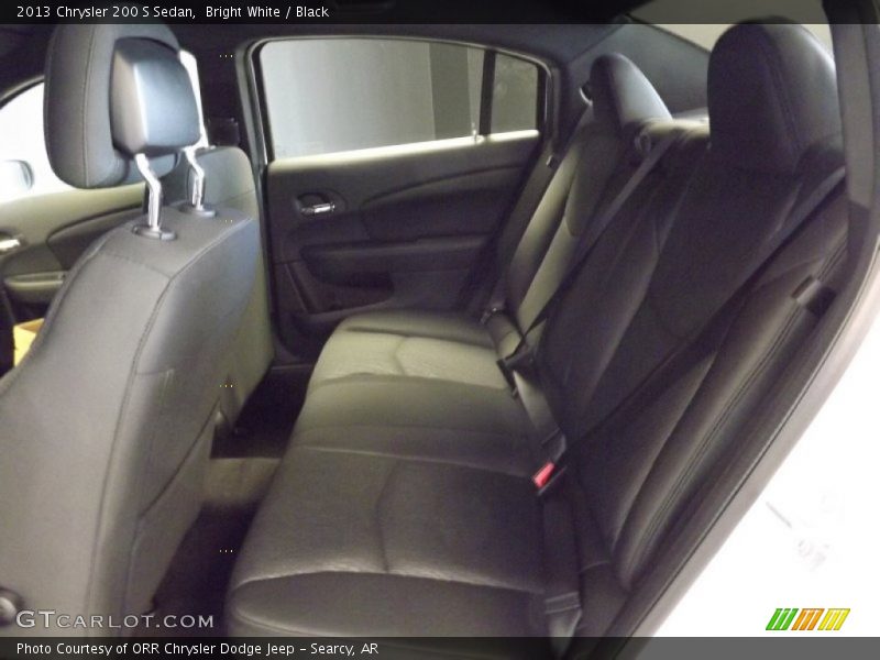 Bright White / Black 2013 Chrysler 200 S Sedan