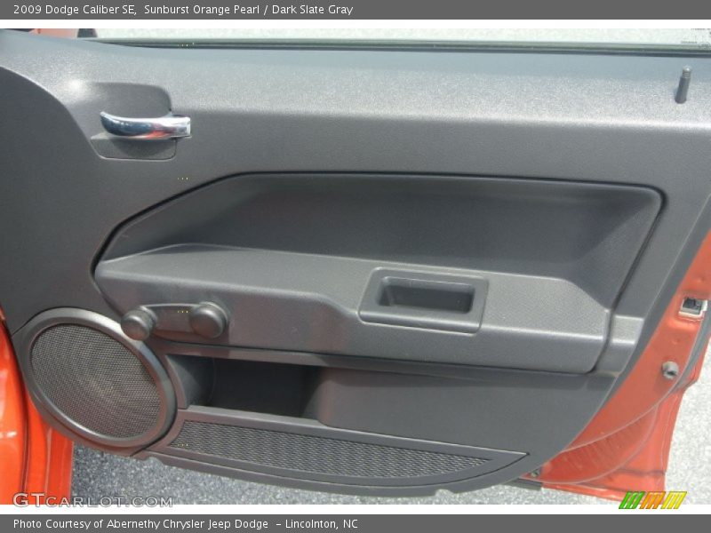 Sunburst Orange Pearl / Dark Slate Gray 2009 Dodge Caliber SE