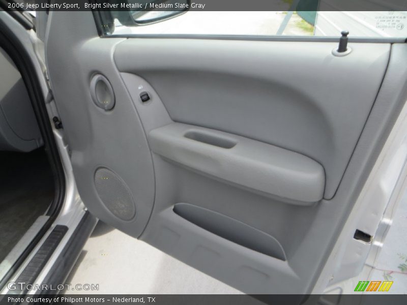 Bright Silver Metallic / Medium Slate Gray 2006 Jeep Liberty Sport