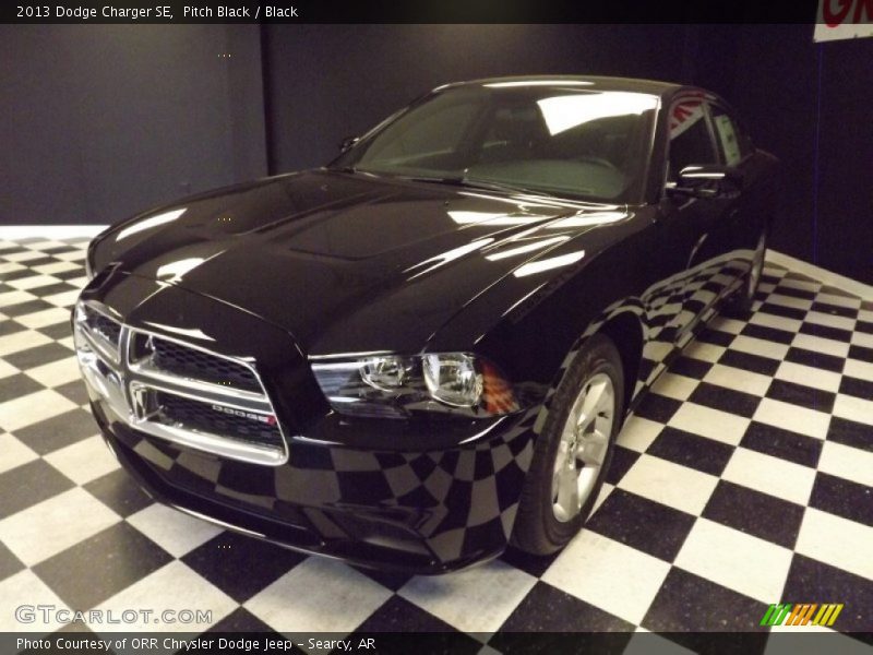 Pitch Black / Black 2013 Dodge Charger SE