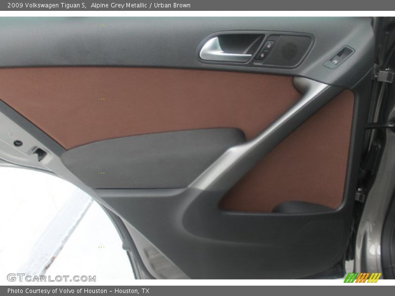 Alpine Grey Metallic / Urban Brown 2009 Volkswagen Tiguan S