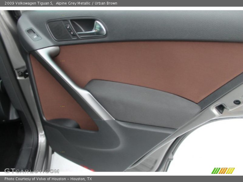 Alpine Grey Metallic / Urban Brown 2009 Volkswagen Tiguan S