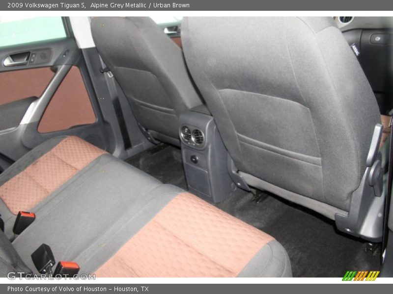 Alpine Grey Metallic / Urban Brown 2009 Volkswagen Tiguan S
